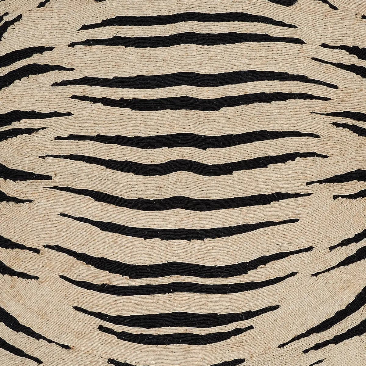 Tigre Rug_ BLACK & NATURAL