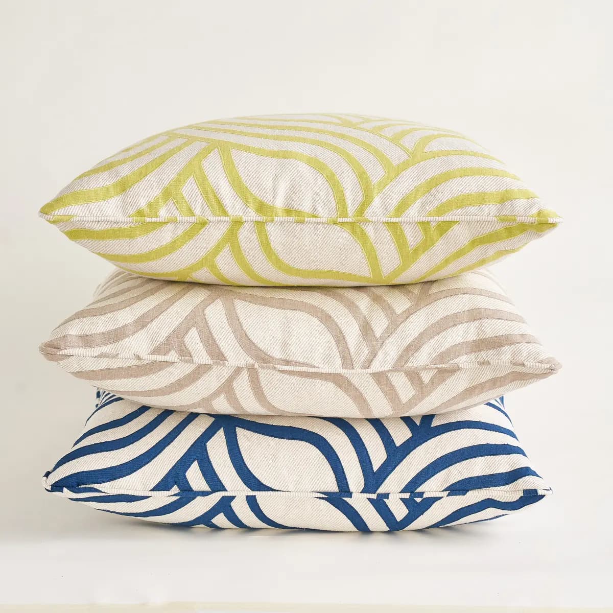 Sangomar Applique Pillow_ CITRON
