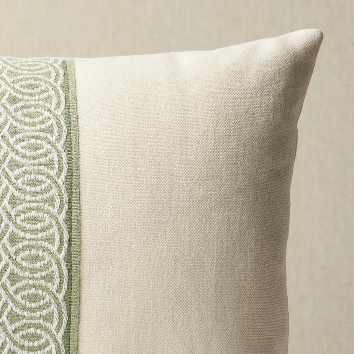 Infinito I/O Pillow_ SAGE