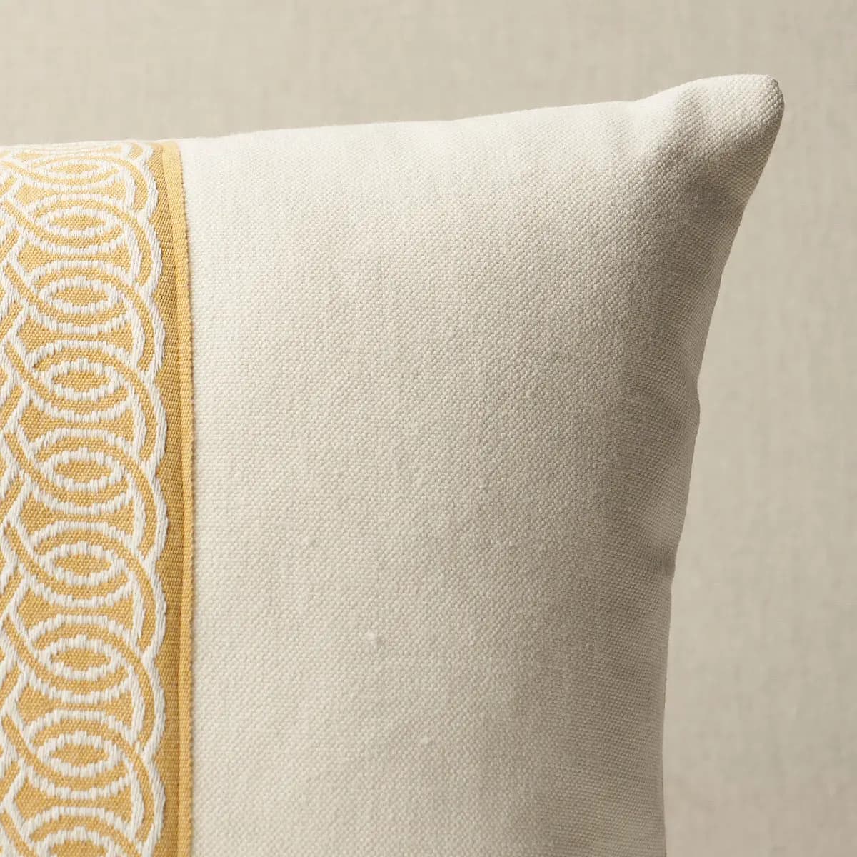 Infinito I/O Pillow_ BUTTERCUP
