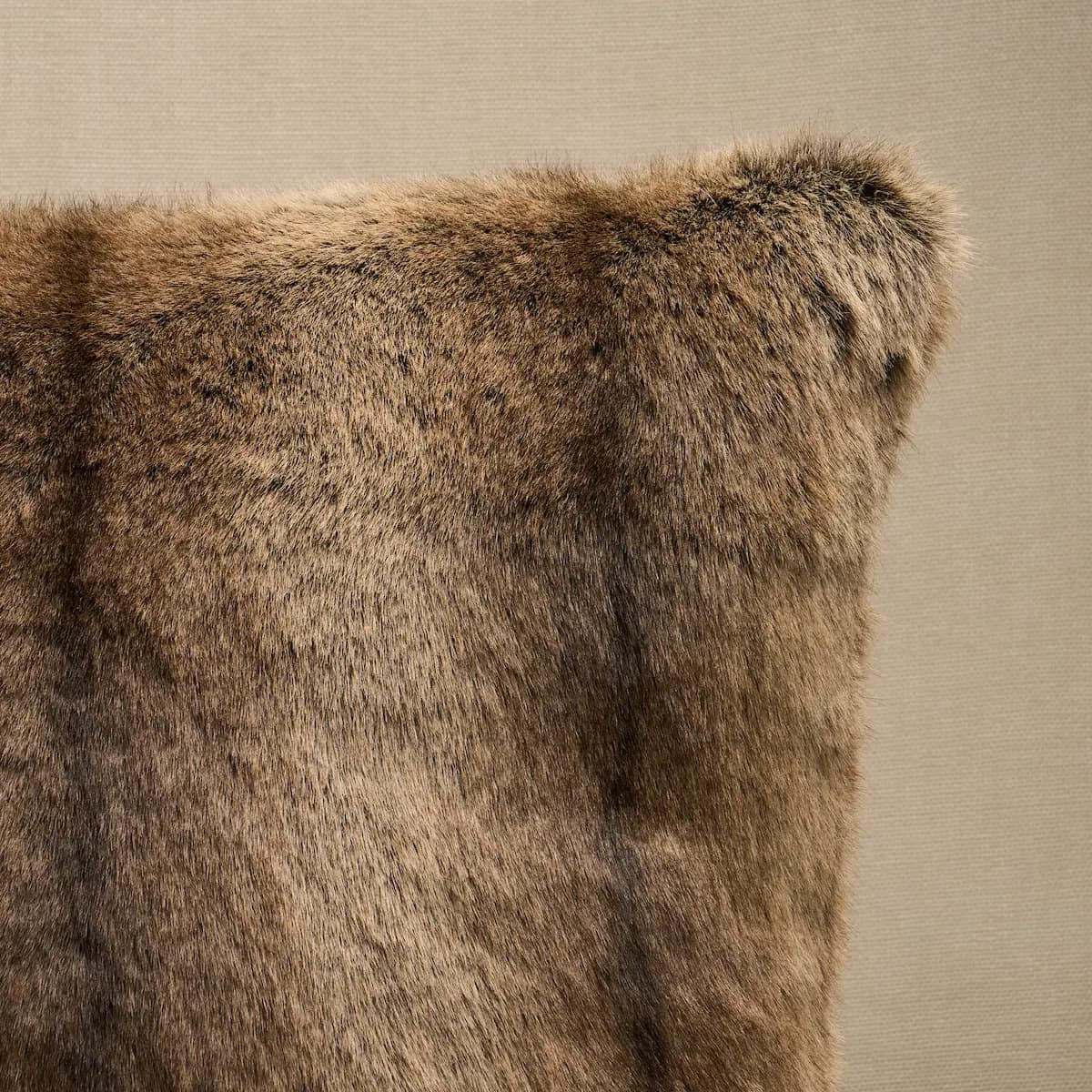 Verbier Faux Fur Pillow_ CHOCOLATE