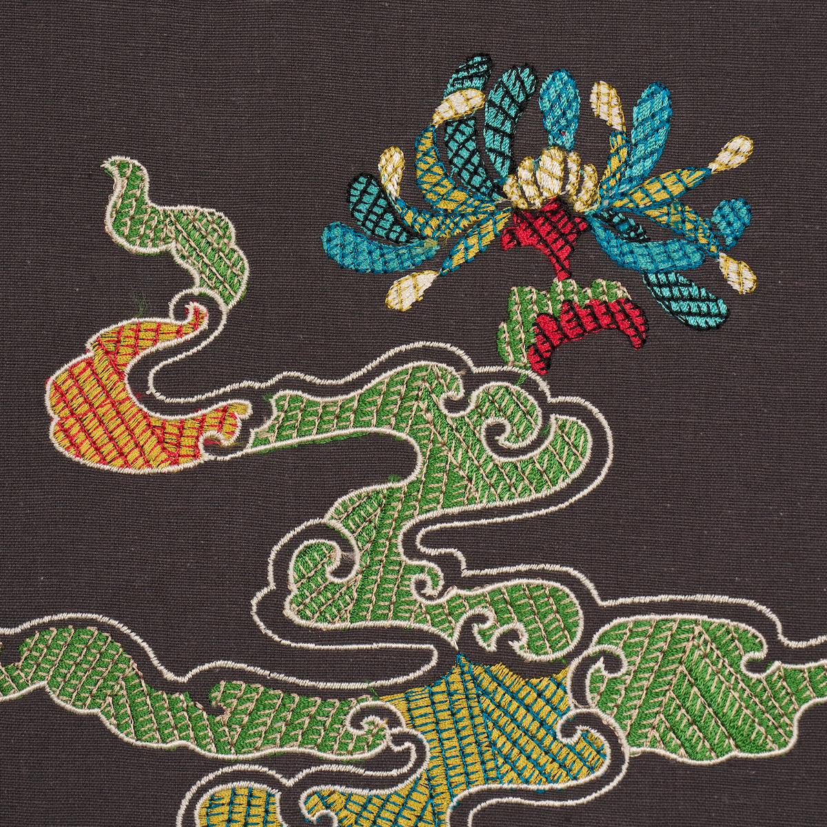 Hanlun Dragon Embroidery_CHARCOAL