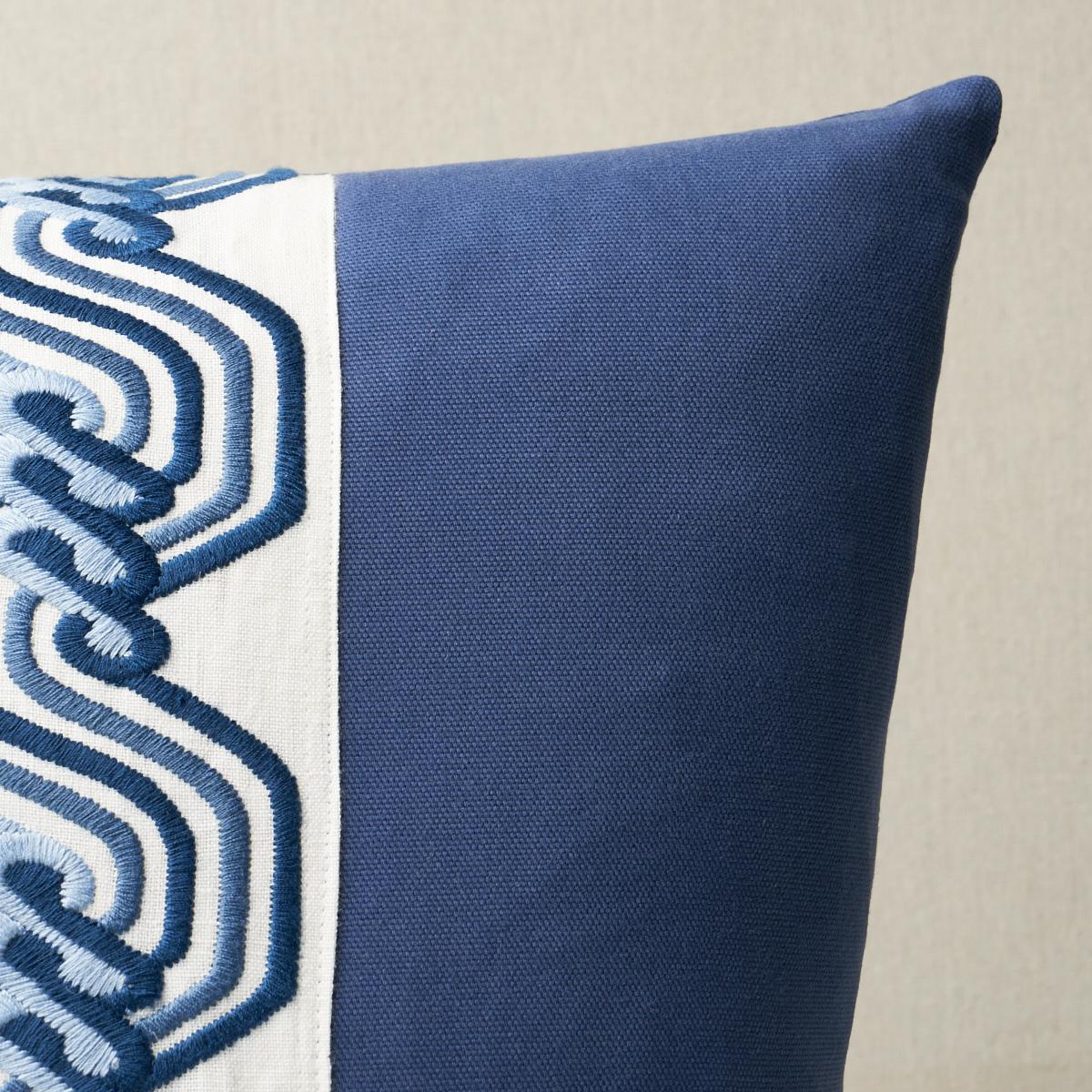 The Twist Embroidered Pillow_MARINE