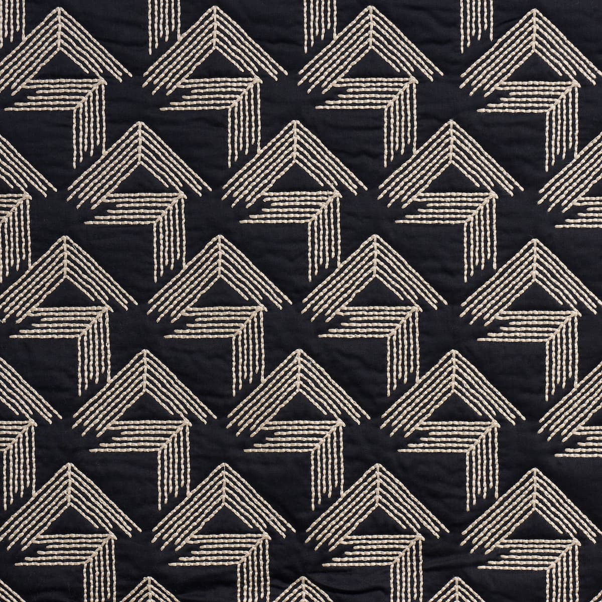 V STEP - BLACK