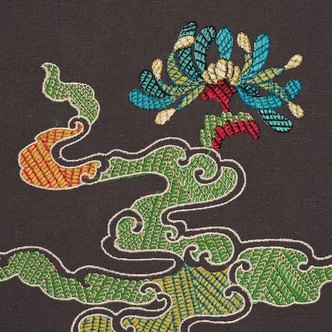 Hanlun Dragon Embroidery_CHARCOAL