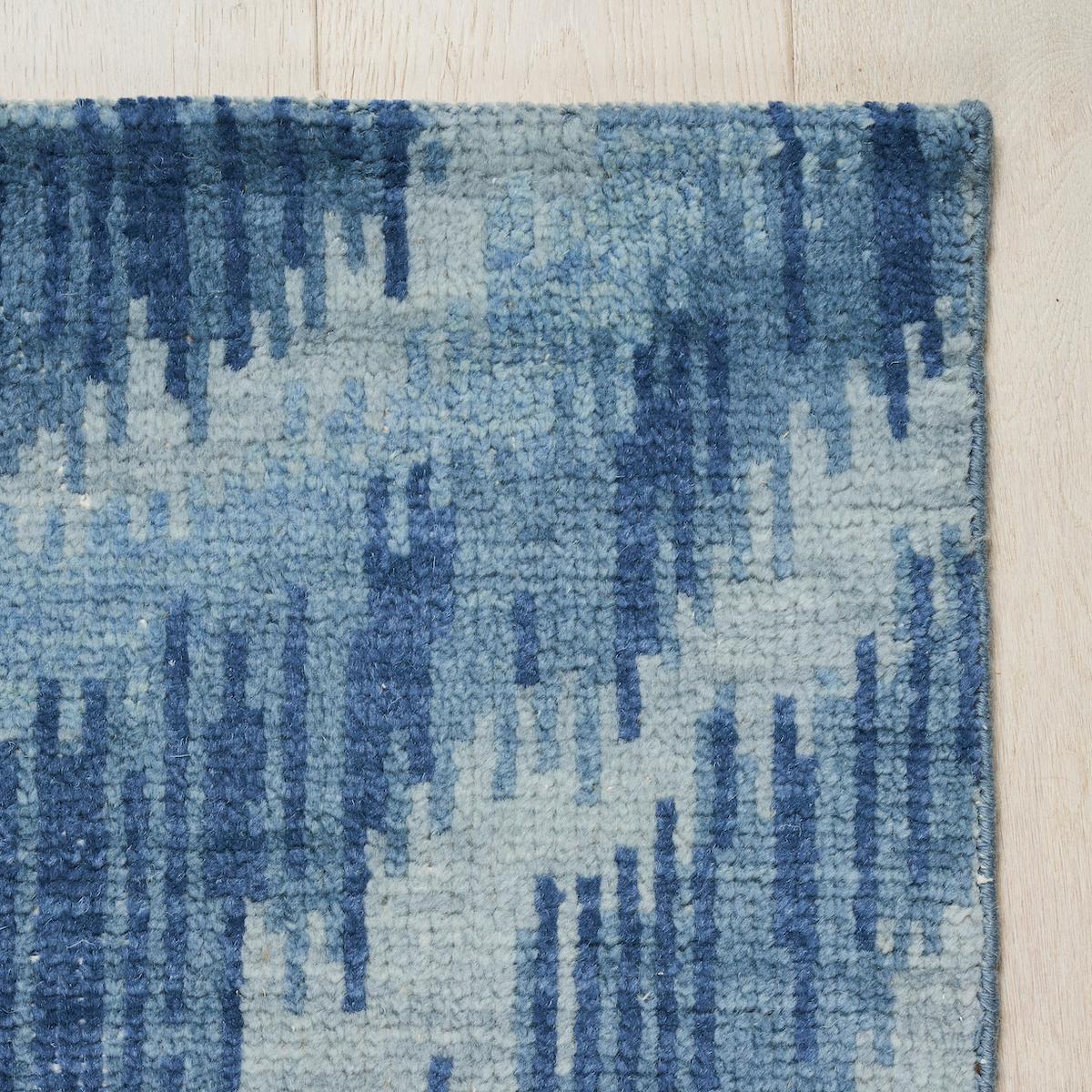 VENETIAN FLAMESTITCH RUG - BLUE