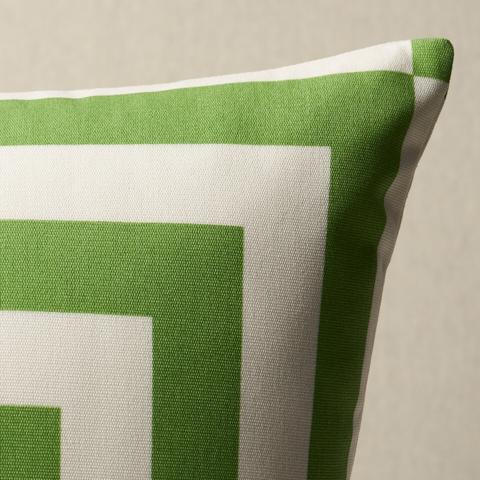 Roxbury I/O Pillow_LEAF