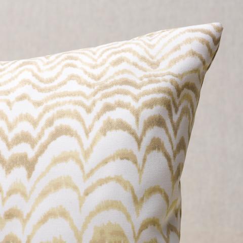 Ink Wave Print I/O Pillow_NATURAL