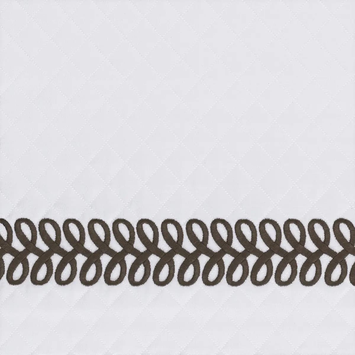 Astor Braid Matelassé Coverlet_ MOCHA