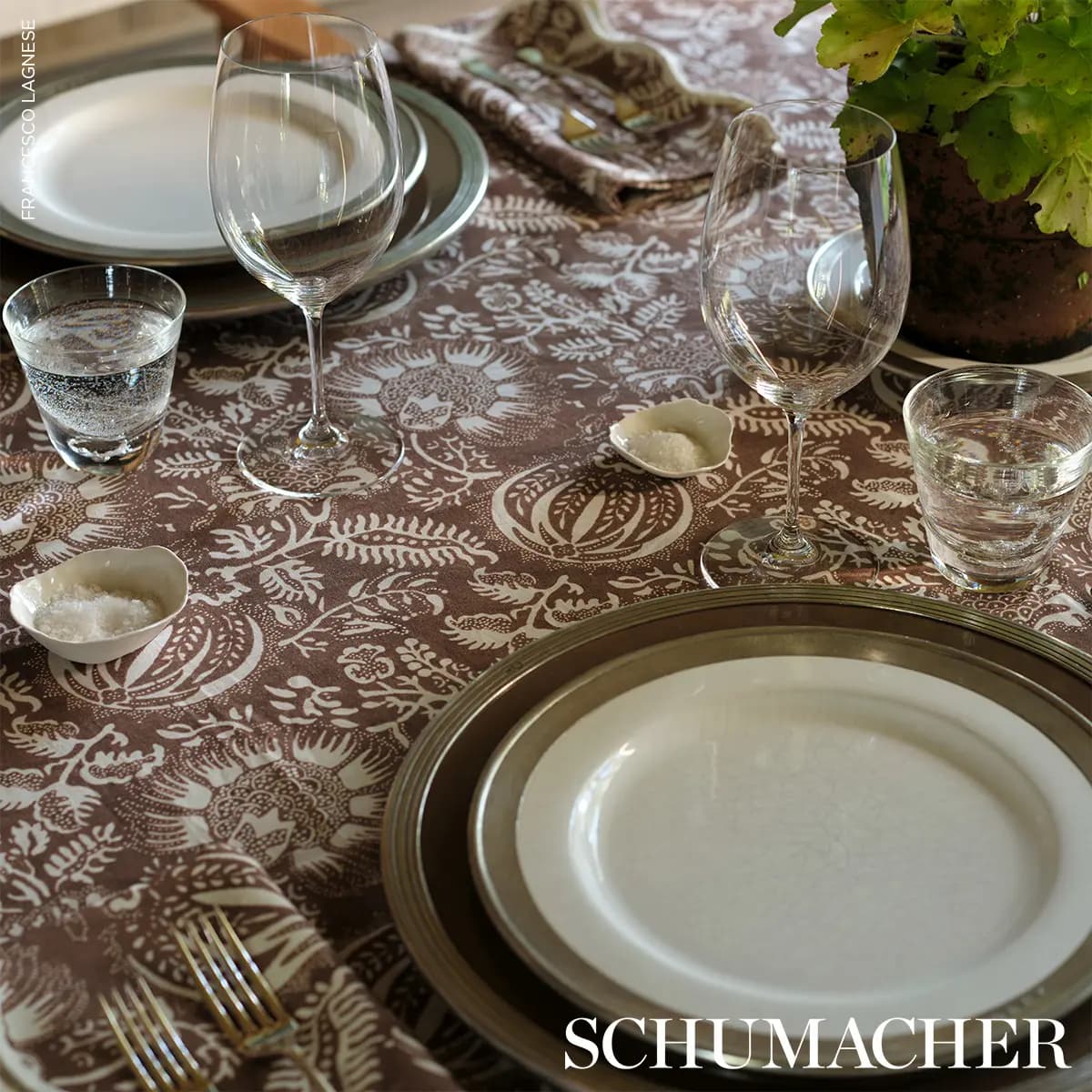 Granada Tablecloth_ CHESTNUT
