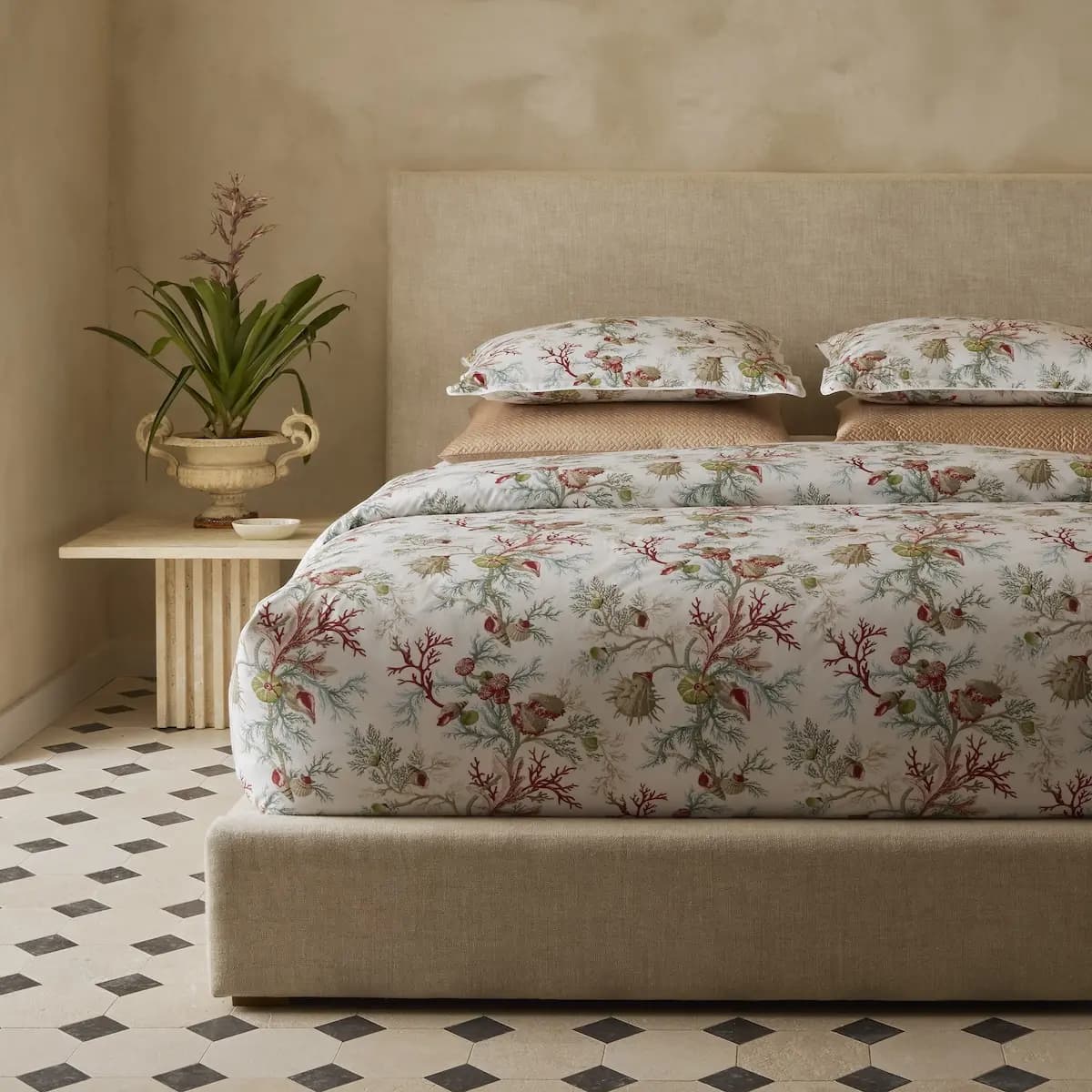 Del Tesoro Pillowcases_ CORAL