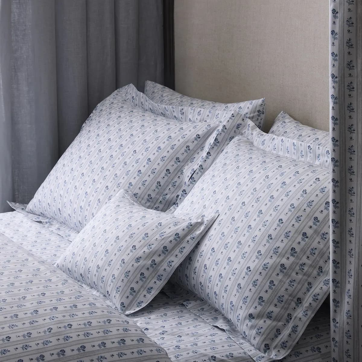 Cabanon Stripe Pillowcase Pair_ BLUE