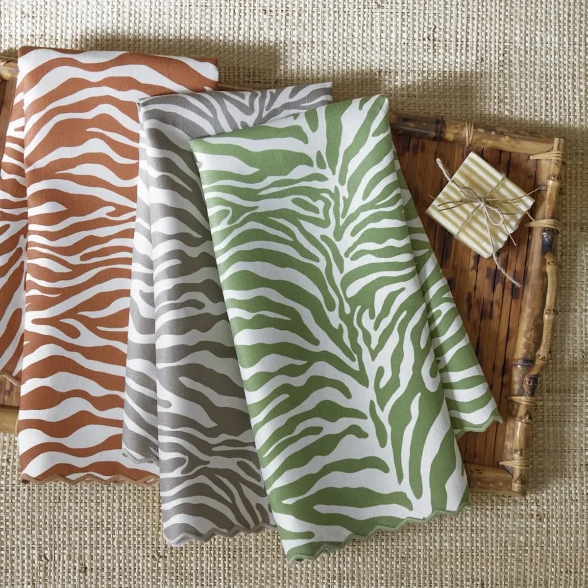 Regine Guest Towel, Set of 2_ GRASS