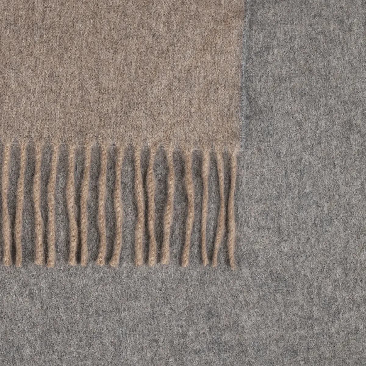 Paley Throw_ FLANNEL GREY/NATURAL