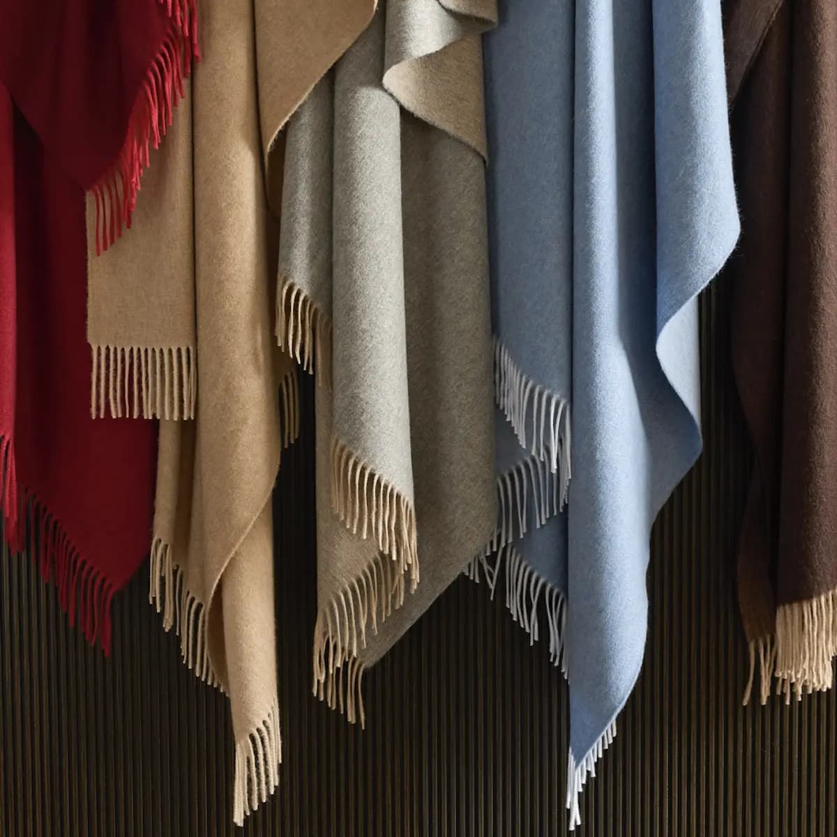 Paley Throw_ FLANNEL GREY/NATURAL