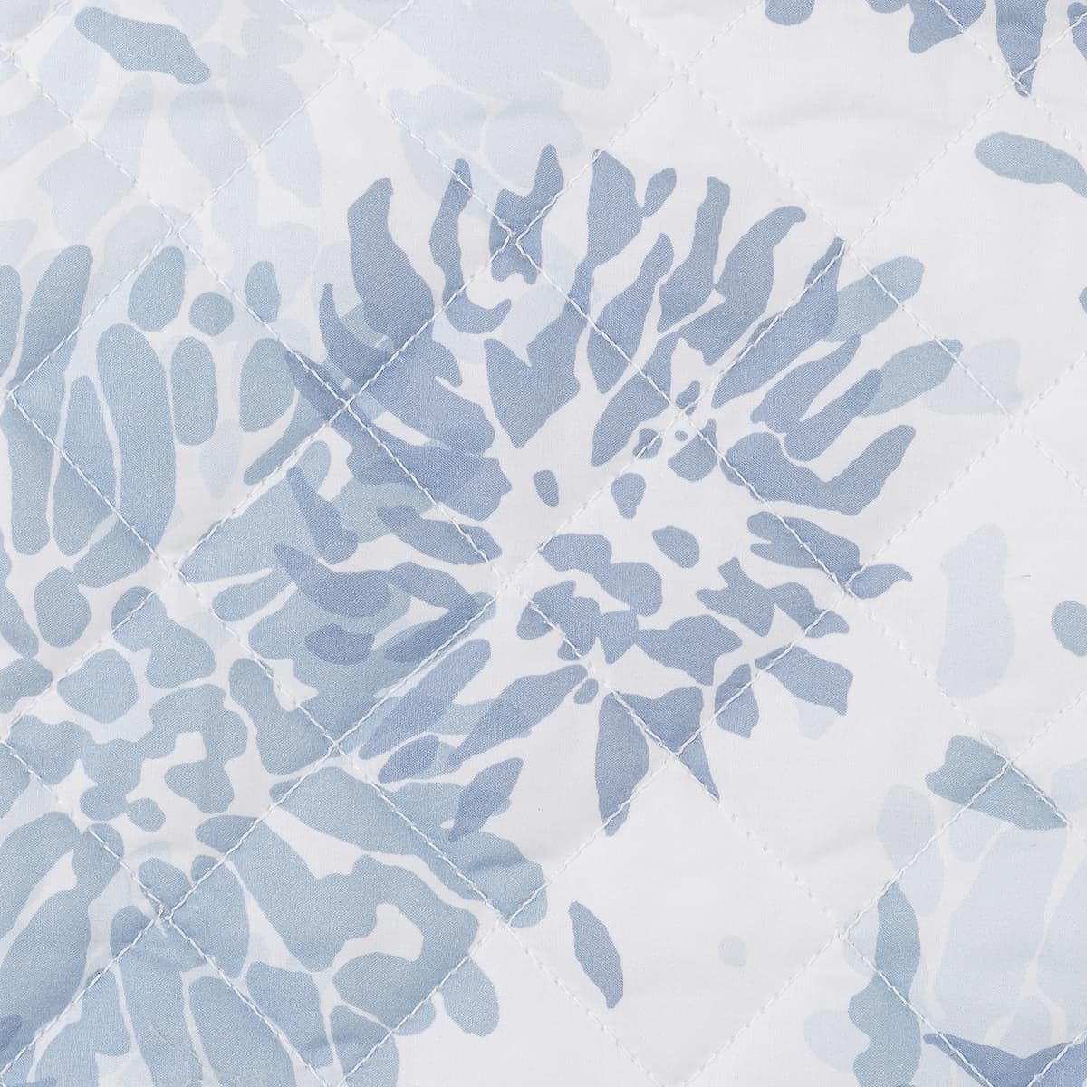 Chrysanthemum Quilt_ BLUE