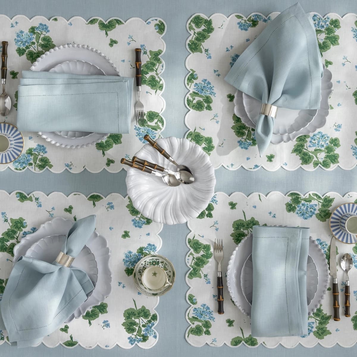 Geranium Placemat (4)_ BLUE
