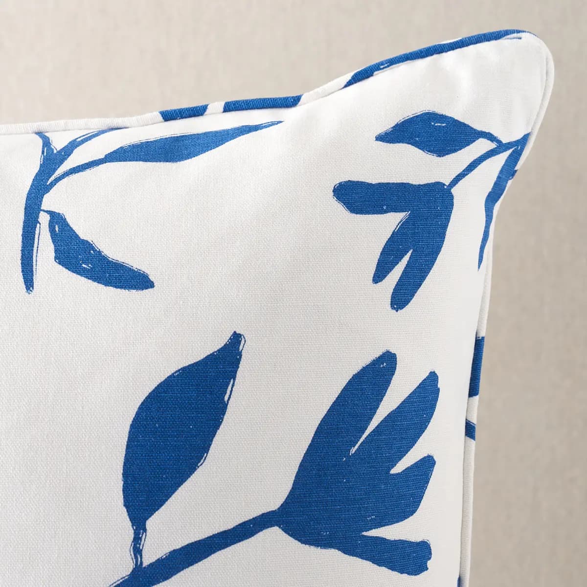 Laurel Pillow_ NAVY