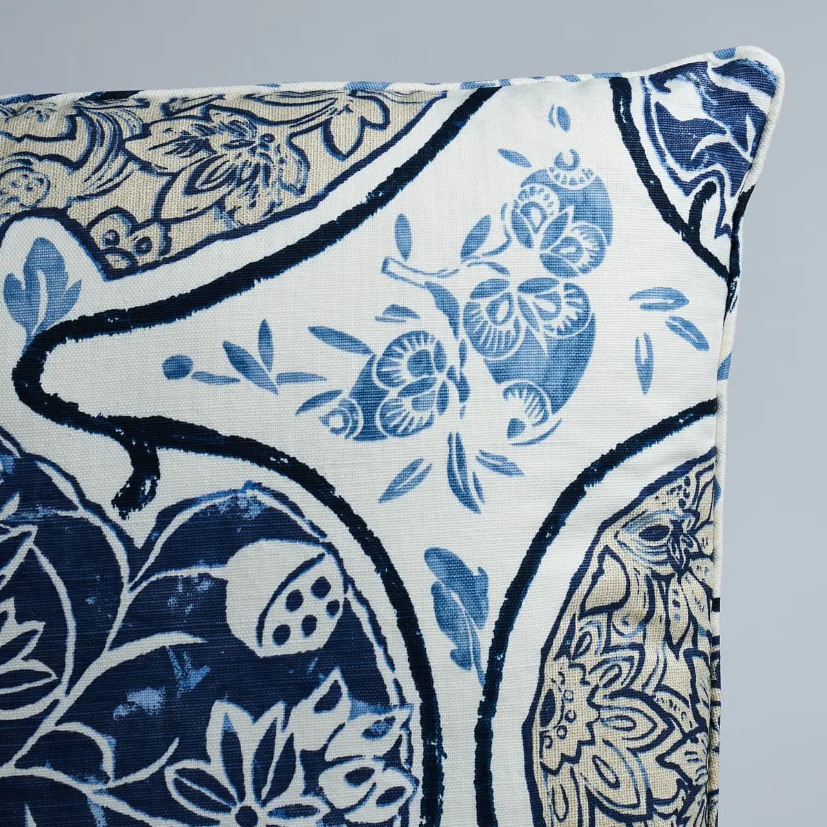 Katsugi Pillow_ BLUES