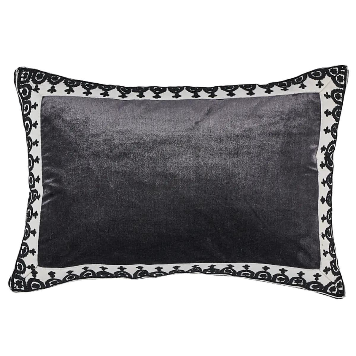 Noelia Pillow_ ONYX
