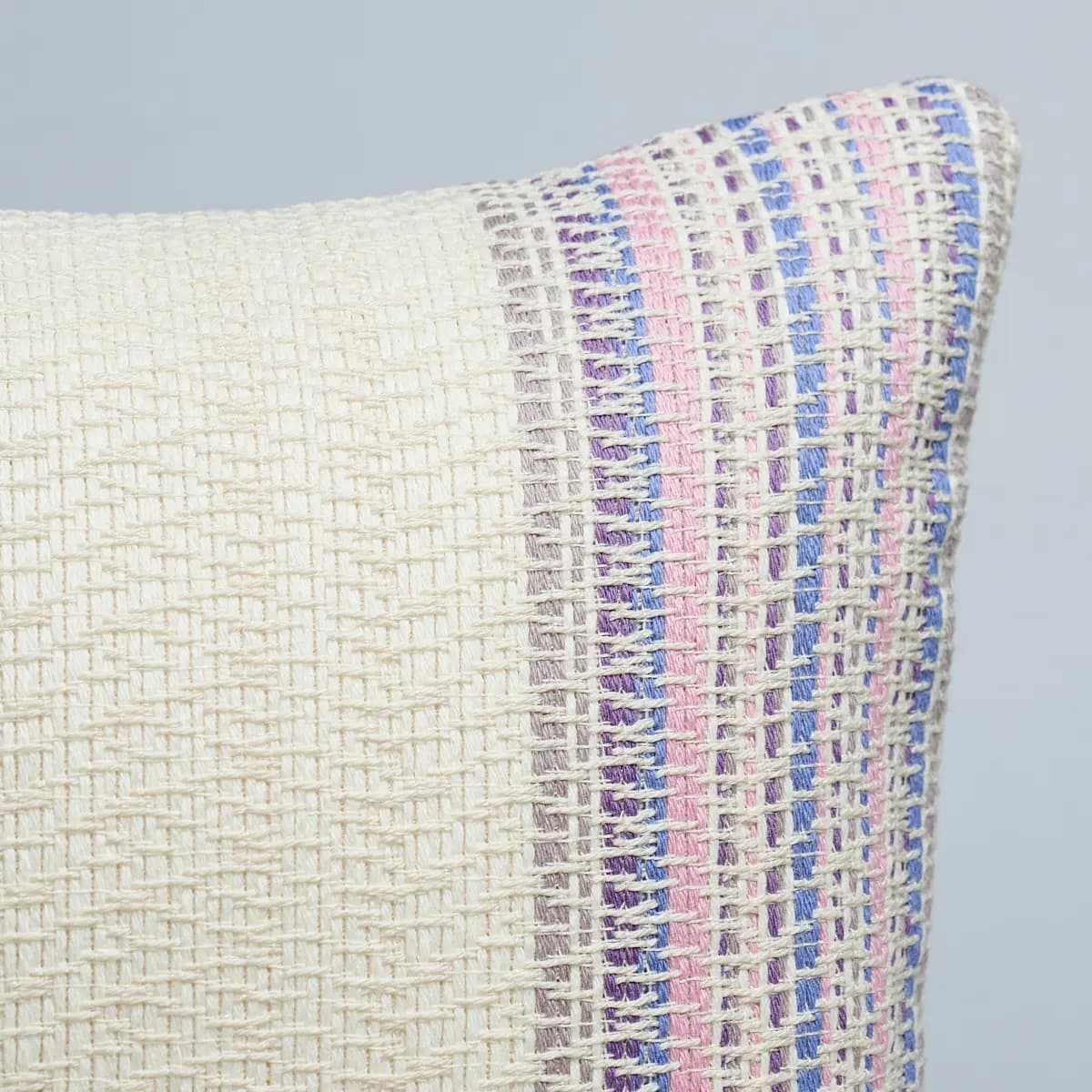 Bendita Indoor/Outdoor Pillow_ LILAC