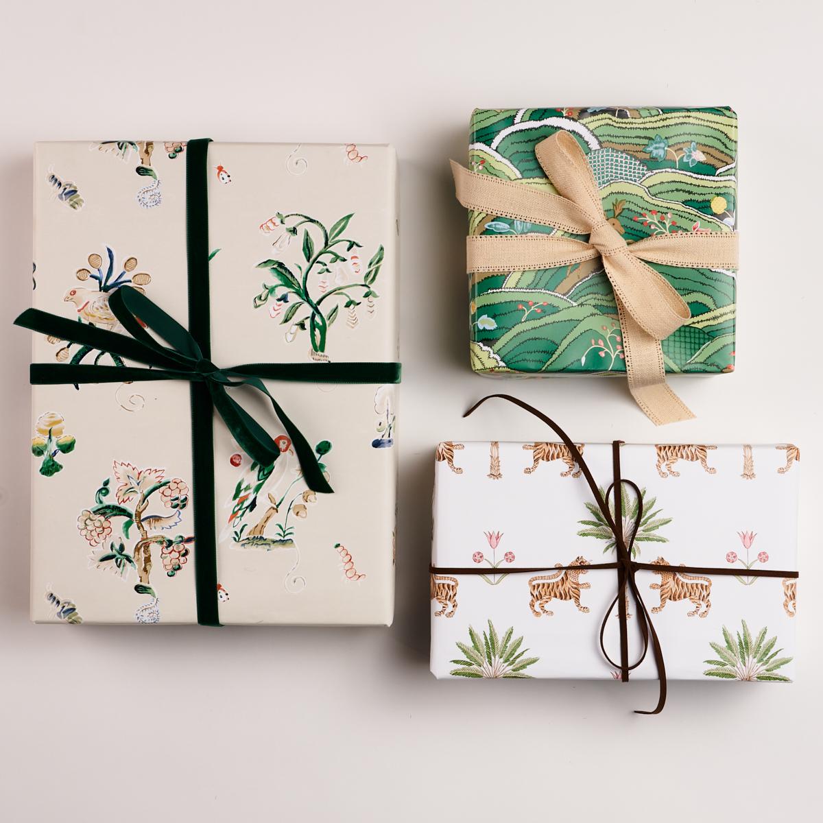 Rolling Hills Wrapping Paper_GREEN