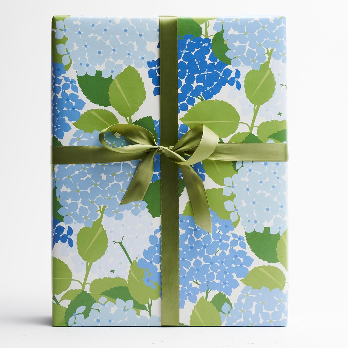 Hydrangea Wrapping Paper_PORCELAIN