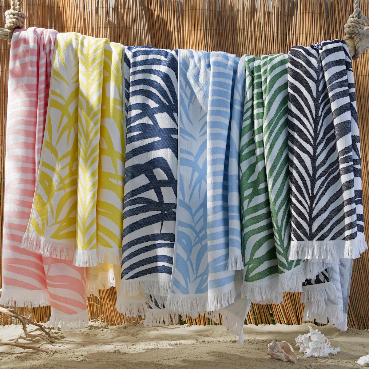 Zebra Palm Beach Towel_BLACK SAND
