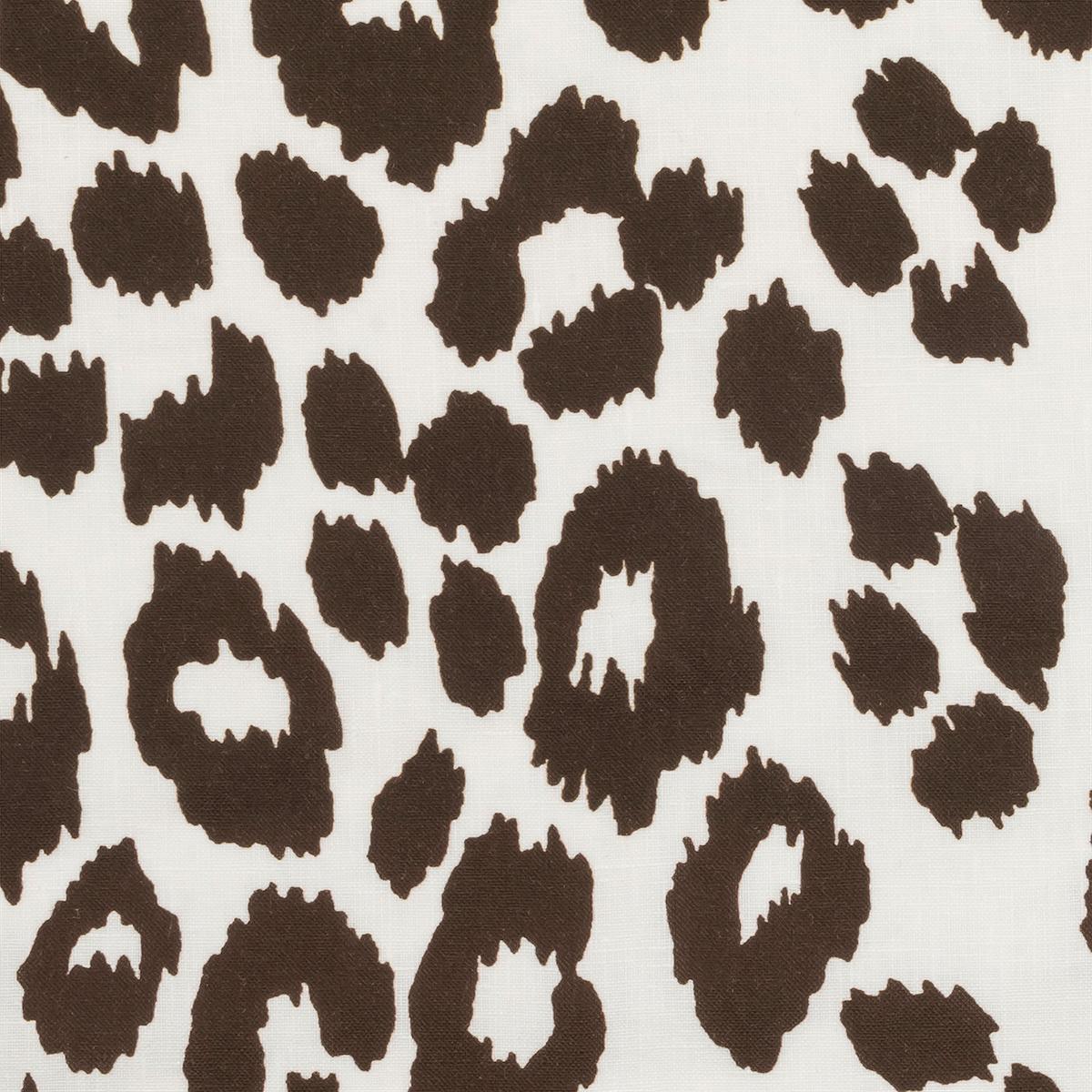 Iconic Leopard Tablecloth_CINDER