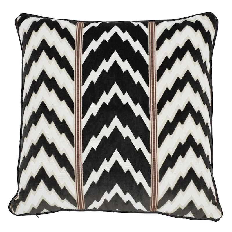 Florentine Velvet Pillow_BLACK & WHITE