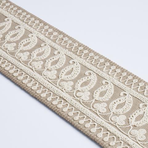 PAISLEY EMBROIDERED TAPE_SAND