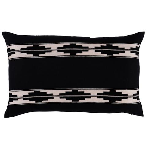 Kilim Pillow_BLACK & IVORY