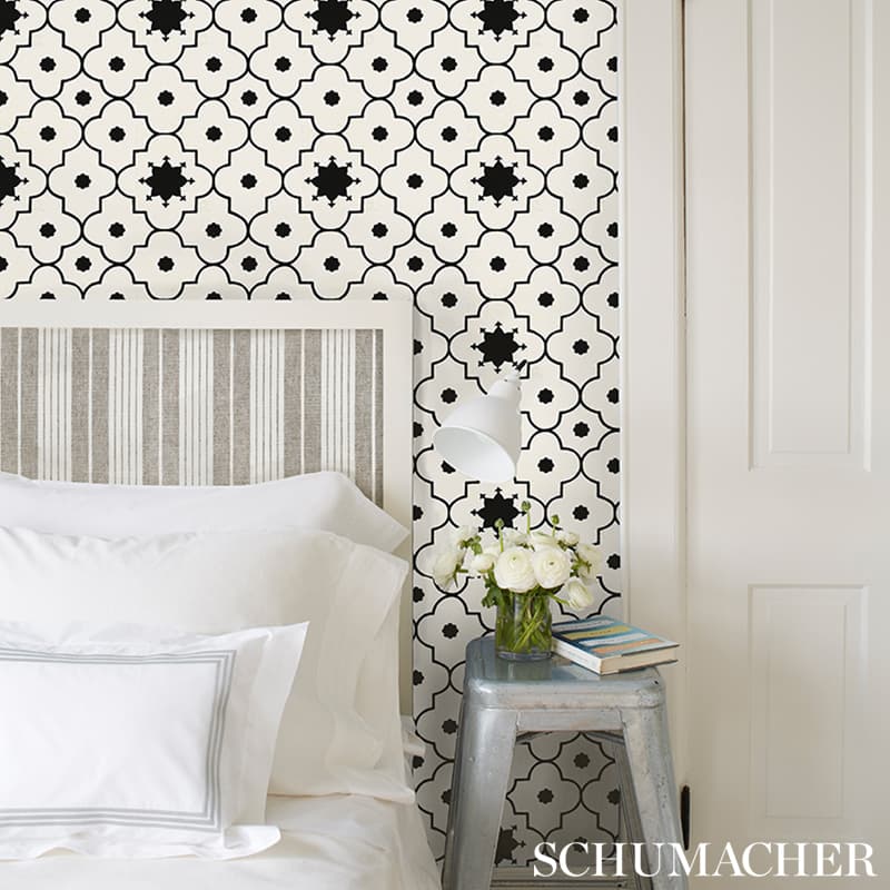 Taj Trellis - Noir Wallpapers | Schumacher