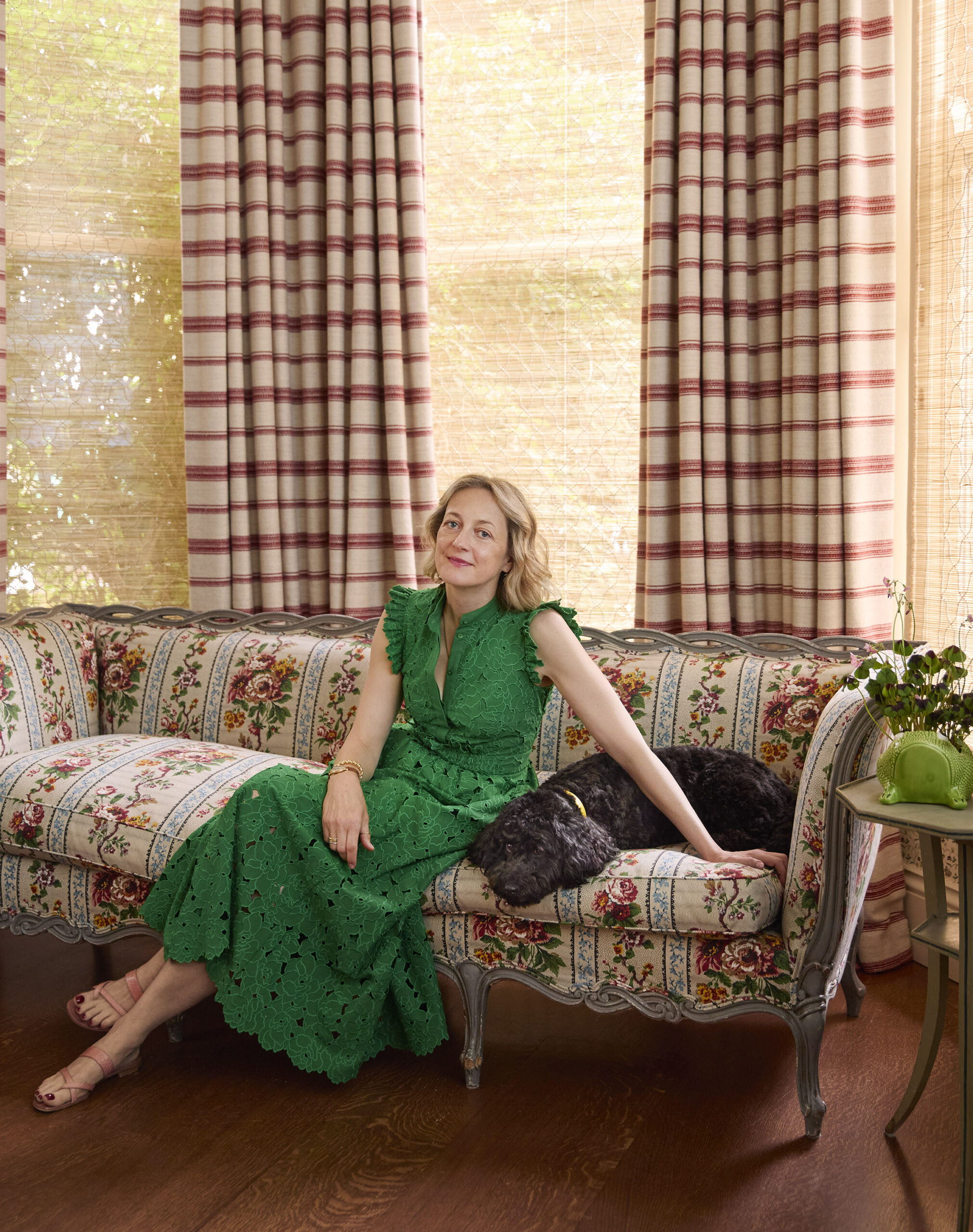 Designer Rita Konig at home in London. Fabric is Elizabeth Chintz by Rita Konig x Schumacher